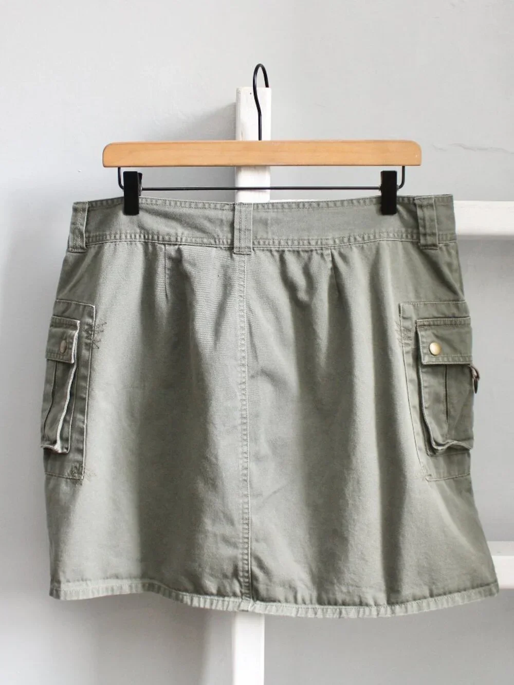 Vintage Y2K Fashion Bug Military Green Cargo Grunge Mini Skirt Size 16